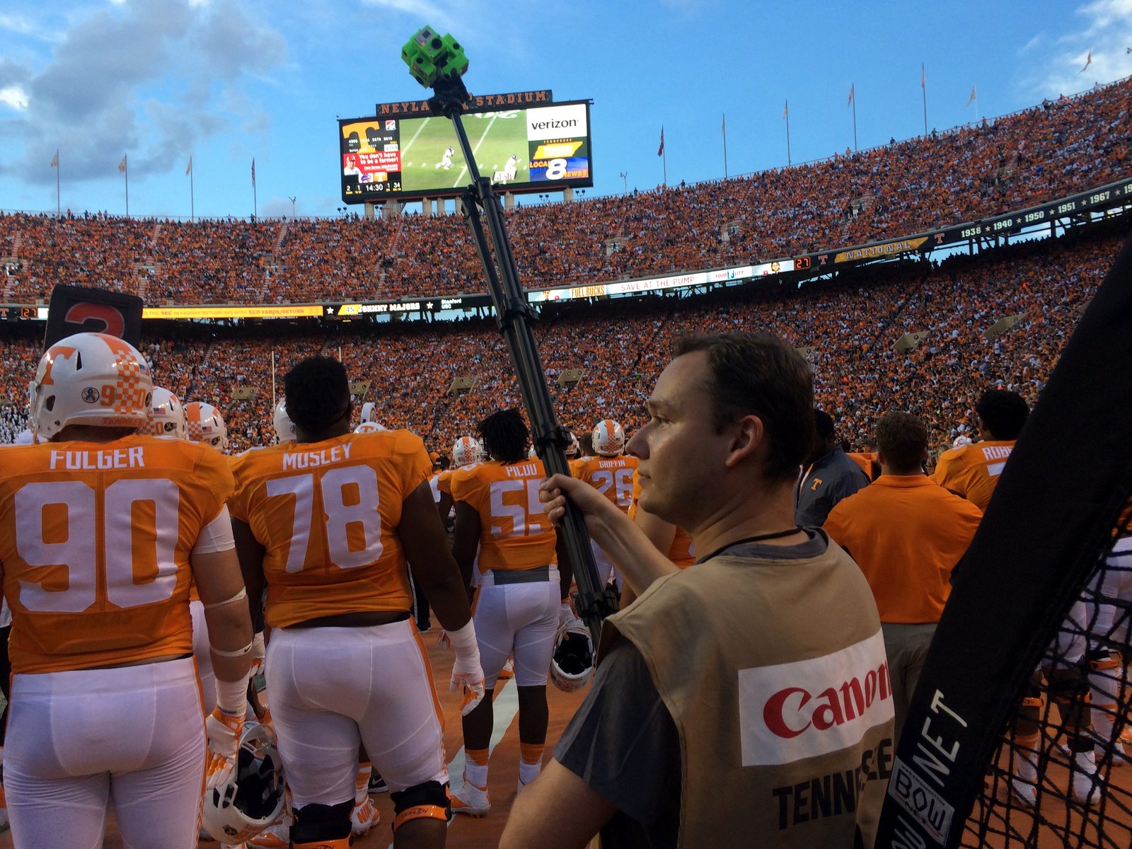 Filming a Tennessee Volunteers football game at Neyland Stadium with a custom-built 360° camera rig